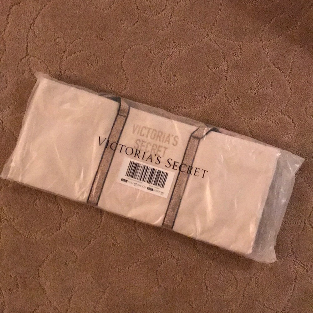 NWT Victoria’s Secret canvas tote